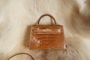 DDMode Factory Hermes CK37 Gold Shiny Crocodile Mini Kelly 19CM Gold Hardware