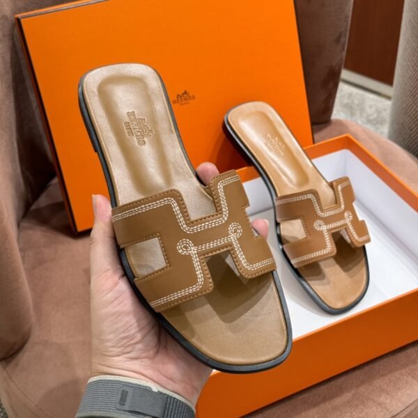 DDMode New embroider slipper Leather Golden Brown Full Handmade