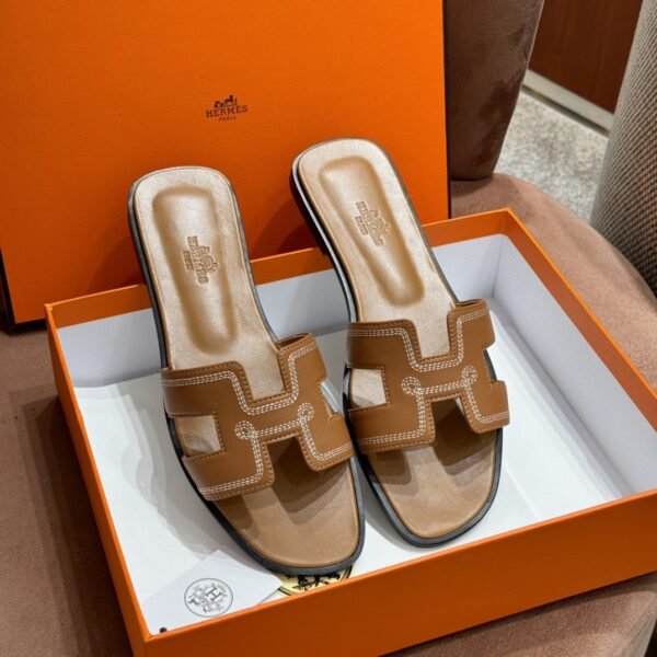 DDMode New embroider slipper Leather Golden Brown Full Handmade