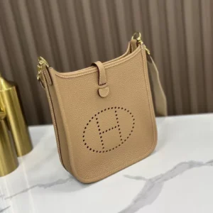 DDMode Hermès Mini Evelyne Togo Biscuits Khaki Gold Hardware 16cm Full Handmade Ghw
