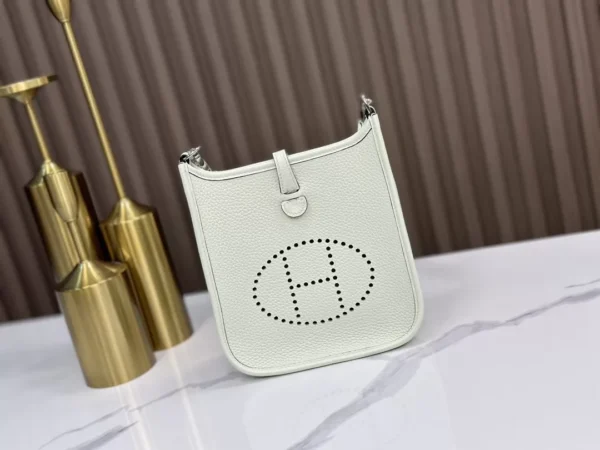 DDMode Hermès Mini Evelyne Togo Light Green Silver Hardware 16cm Full Handmade Phw
