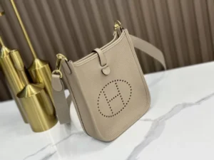 DDMode Hermès Mini Evelyne Togo Turtledove grey Gold Hardware 16cm Full Handmade Ghw