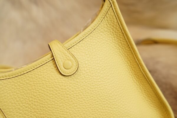DDMode Factory Hermes 0Y Lemoncello Clemence Evelyne Mini 17CM Silver Hardware