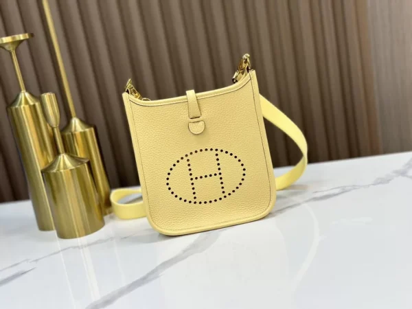 DDMode Hermès Mini Evelyne Togo Light Yellow Silver Hardware 16cm Full Handmade Phw
