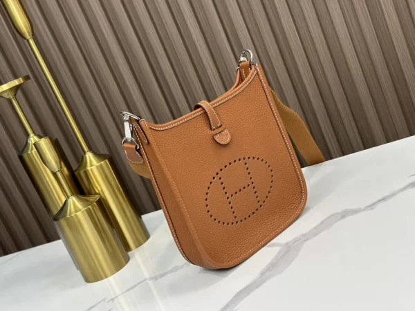 DDMode Hermès Mini Evelyne Togo Golden Brown Silver Hardware 16cm Full Handmade Phw