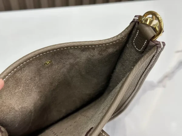DDMode Hermès Mini Evelyne Togo Etoupe Grey Gold Hardware 16cm Full Handmade Ghw