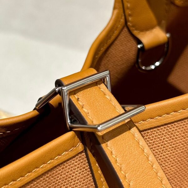 Hermes Picotin 18CM Cargo 2S Sesame Canvas/Clememce Leather Silver Hardware