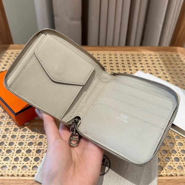 Hermes Chaine Dancre Wallet 8L Beton Evercolor Leather Silver Hardware