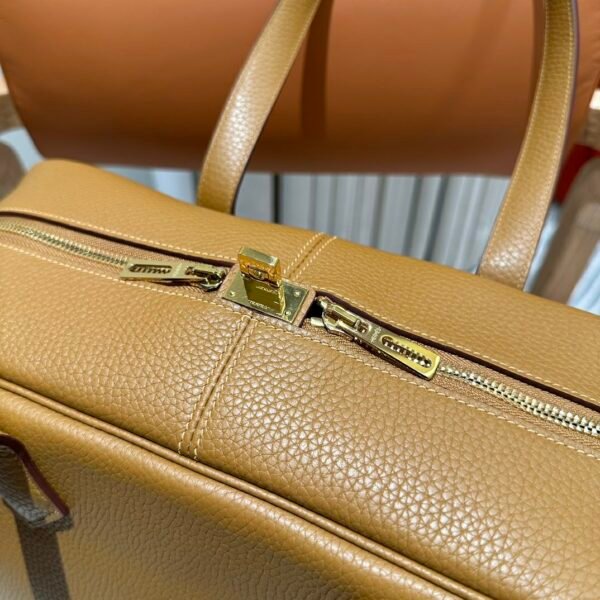 Hermes Victoria Light Briefcase 2S Sesame Togo Leather Gold Hardware