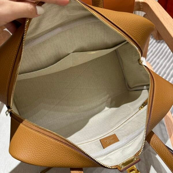 Hermes Victoria Light Briefcase 2S Sesame Togo Leather Gold Hardware
