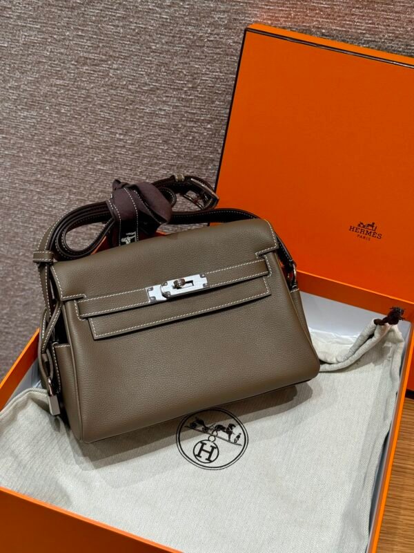 Hermes CK18 Etoupe Kelly Messenger All Handmade Evercolor Gold Hardware