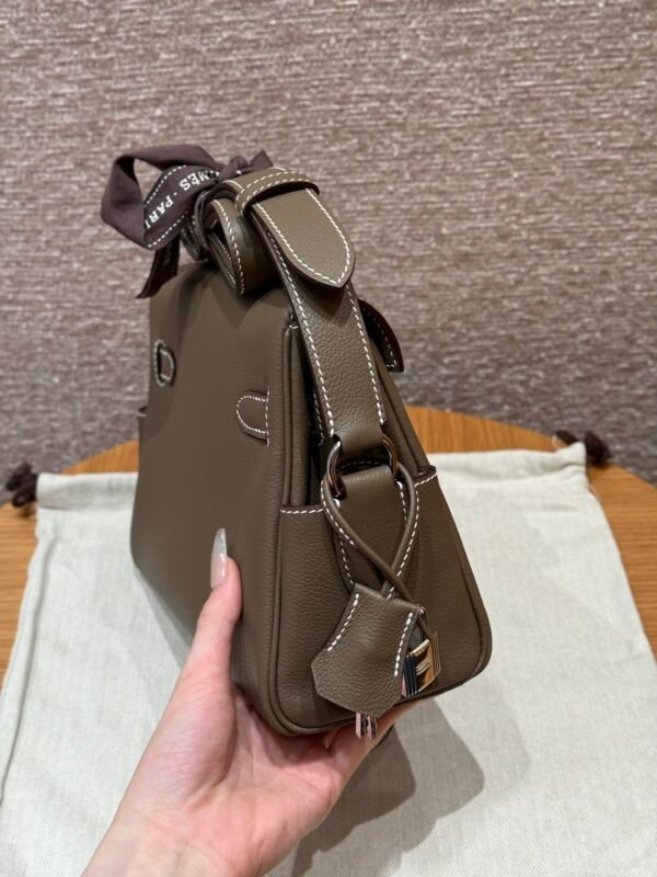 Hermes CK18 Etoupe Kelly Messenger All Handmade Evercolor Gold Hardware