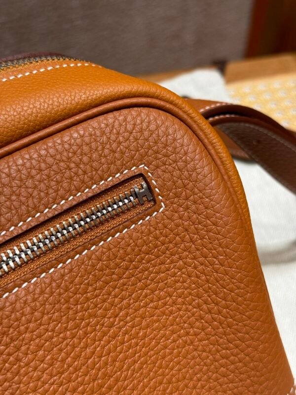 Hermes Nouveau On Body CK37 Gold Evercolor Leather Gold Hardware