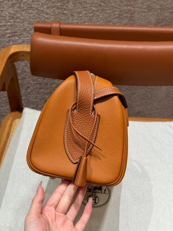 Hermes Nouveau On Body CK37 Gold Evercolor Leather Gold Hardware
