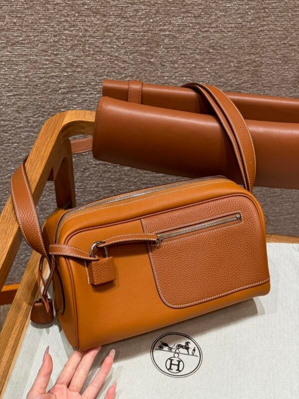 Hermes Nouveau On Body CK37 Gold Evercolor Leather Gold Hardware