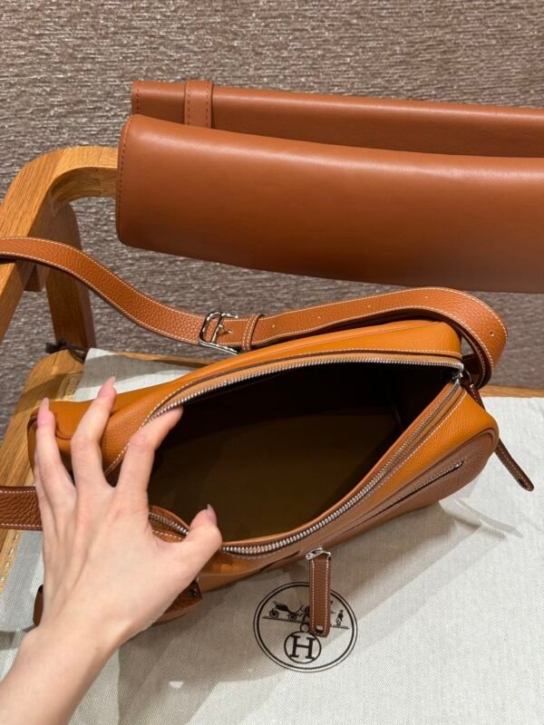 Hermes Nouveau On Body CK37 Gold Evercolor Leather Gold Hardware