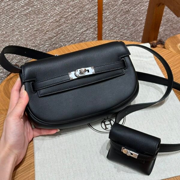 DDMode vs Steven Hermes Kelly Moove CK89 Noir Swift Leather Silver Hardware