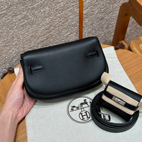 DDMode vs Steven Hermes Kelly Moove CK89 Noir Swift Leather Silver Hardware