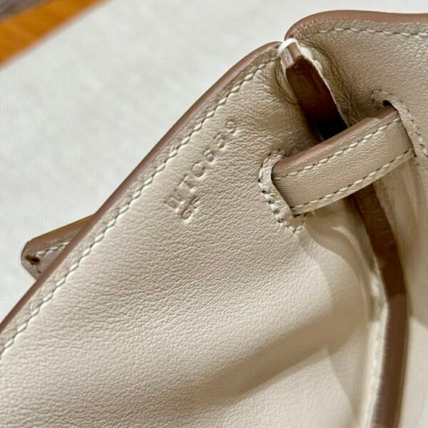 DDMode Reviews Hermes Kelly Moove CK10 Craie Swift Leather Gold Hardware