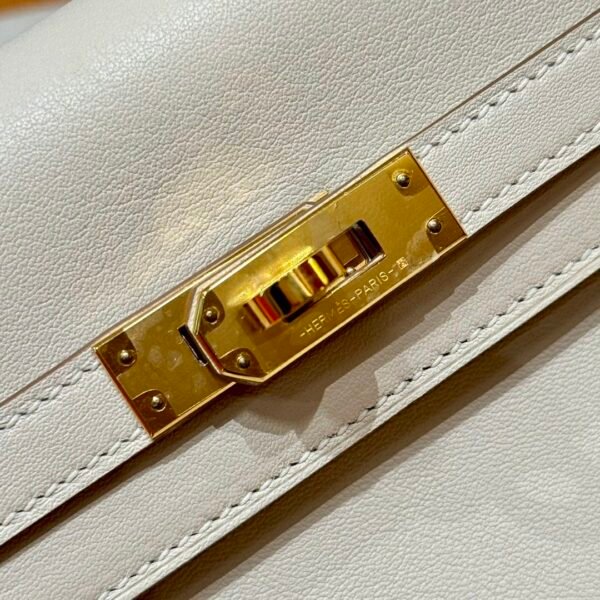 DDMode Reviews Hermes Kelly Moove CK10 Craie Swift Leather Gold Hardware