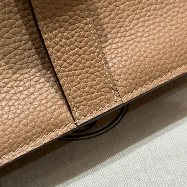 Hermes Halzan 0M Chai/18 Etoupe 31*20*10cm Clememce Leather Gold Hardware