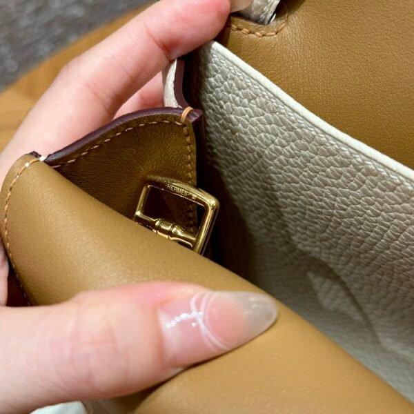 Hermes Halzan I2 Nata/0M Chai Clememce Leather Gold Hardware