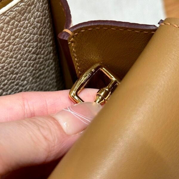 Hermes Halzan I2 Nata/0M Chai Clememce Leather Gold Hardware