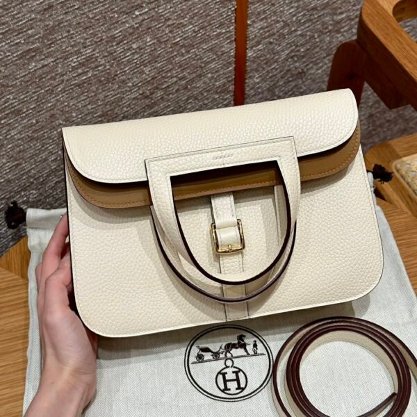 Hermes Halzan I2 Nata/0M Chai Clememce Leather Gold Hardware