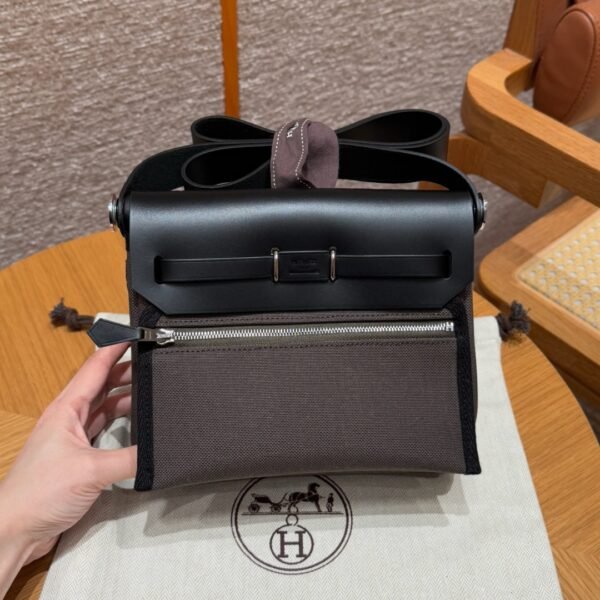 DDMode Hermes Mini HerBag Dark Bronze Noir Canvas / Cowhide Silver Hardware