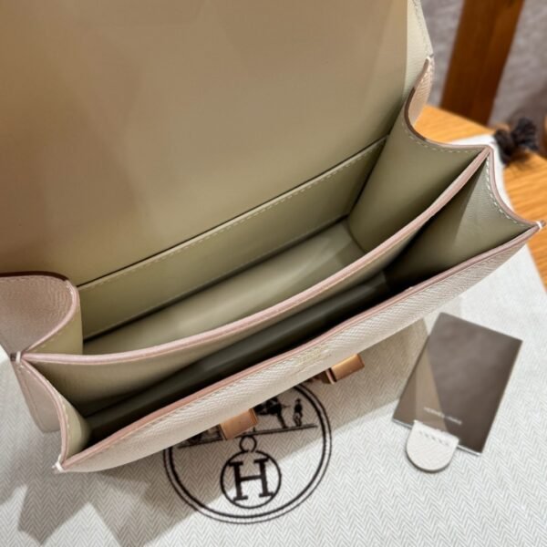 DDMode Hermes Constance 19CM Epsom Leather CK10 Craie Rose / Gold Hardware