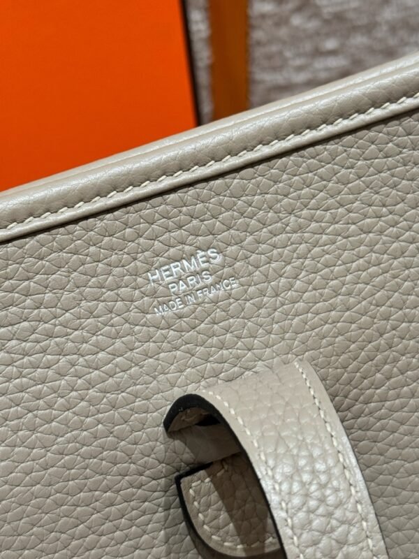 DDMode Hermes Evelyne CK81 Gris Tourerlle 29CM Clememce Leather Silver Hardware