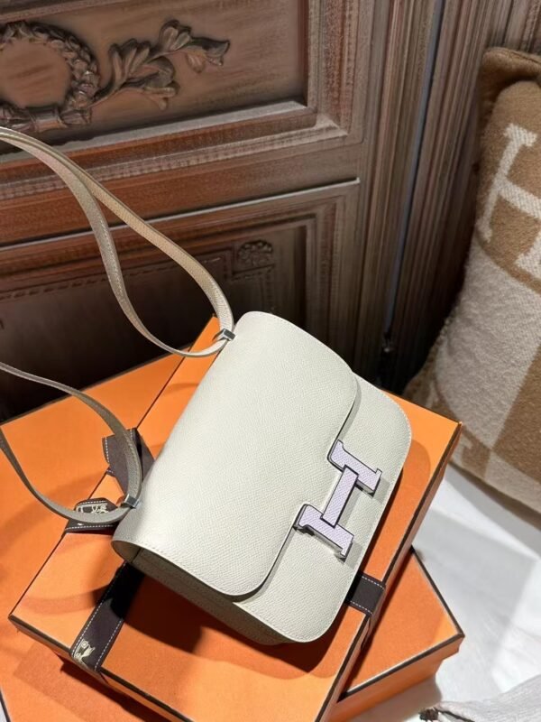 DDMode Constance 19CM 10 Craie Epsom Leather 09 Mauve Pale Buckle