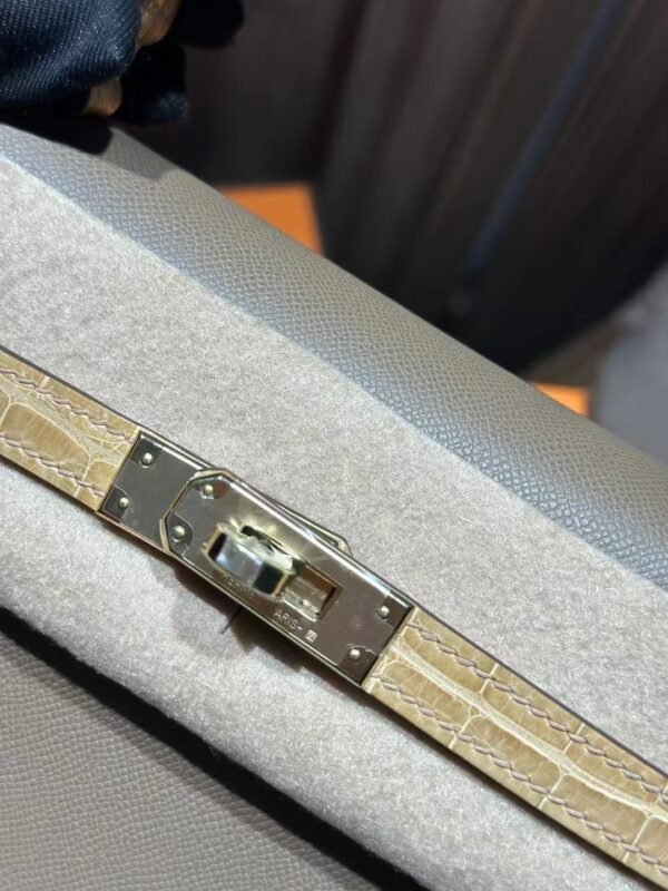 DDMode Hermes Kelly Touch 25CM Madame 18 Etoupe / 1i Dust Shiny Crocodile Light GHW Hardware