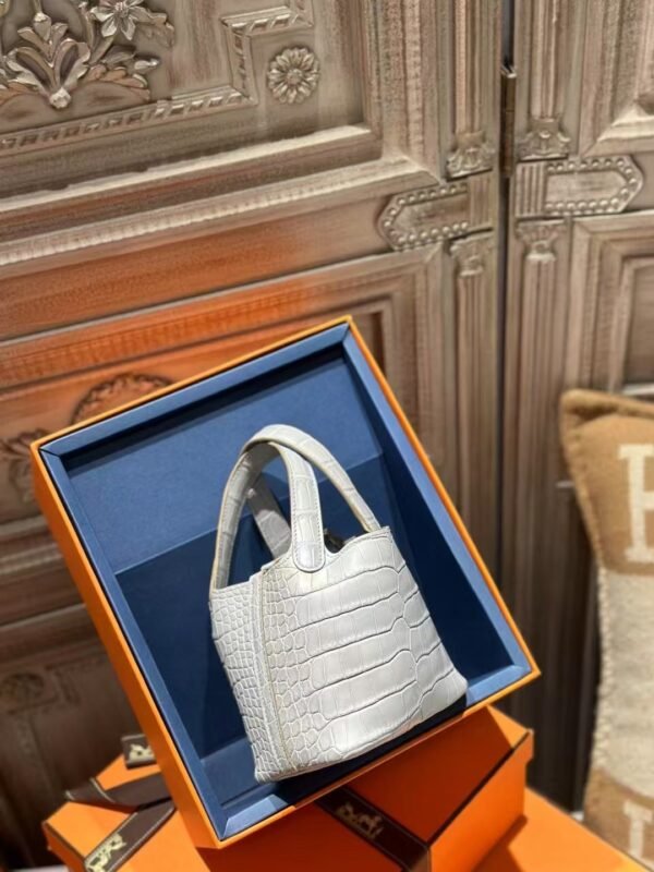 DDMode Hermes Matte Crocodile Leather Picotin Lock 14CM CK80 Gris Pearl PHW