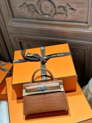 DDMode Hermes Mini Kelly 19CM Clutch Bag CK37 Gold Matte Barenia Crocodile PHW