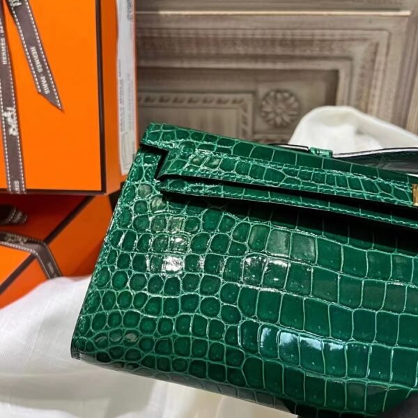 DDMode Kelly Cut 31CM 6Q Vert Emeraude Shiny Porosus Clutch Bag GHW
