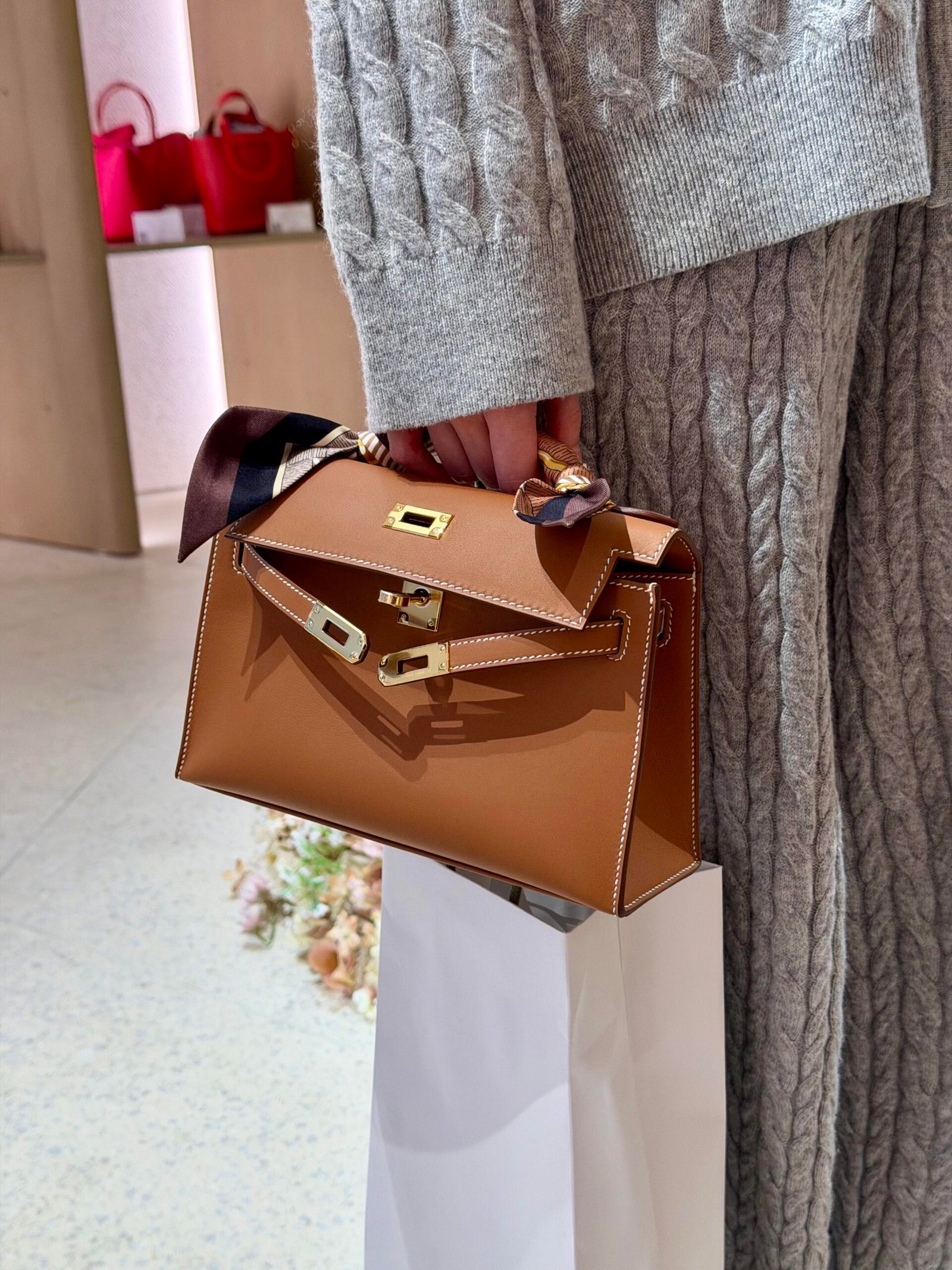 DDMode Kelly Pochette Swift : Gold Reviews 09